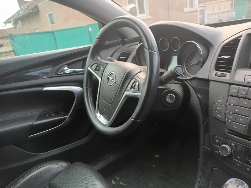 Opel Insignia 2.0 4х4 bi turbo, снимка 9 - Автомобили и джипове - 48562919