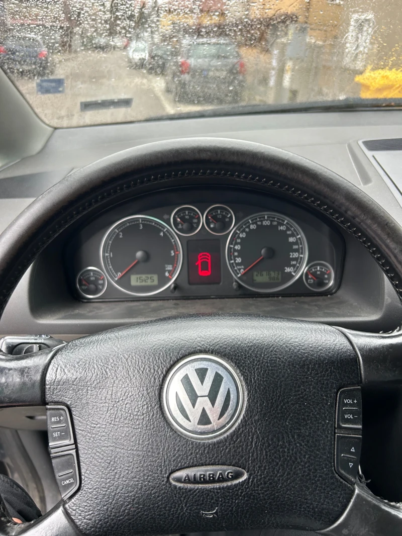 VW Sharan, снимка 9 - Автомобили и джипове - 48345024