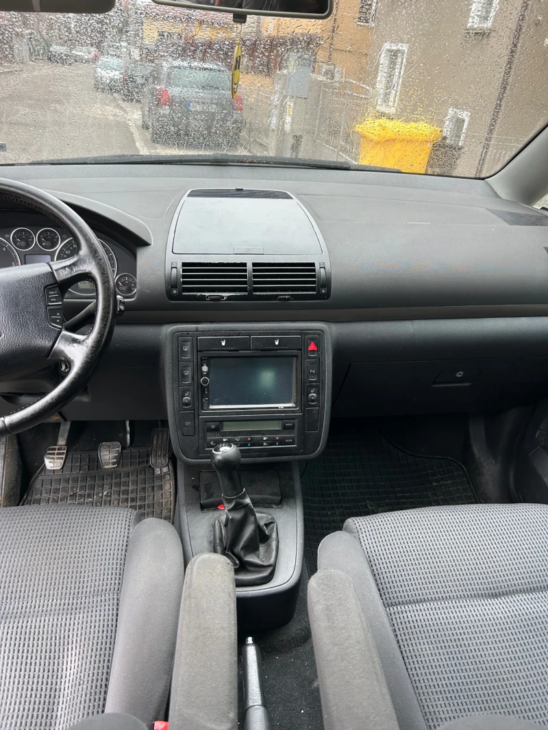 VW Sharan, снимка 10 - Автомобили и джипове - 48345024