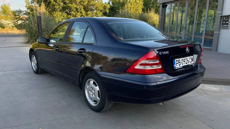 Mercedes-Benz C 180 1.8 129 k.c., снимка 6 - Автомобили и джипове - 48495928