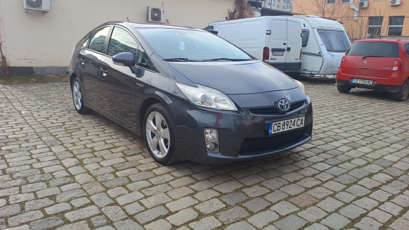 Toyota Prius Отлична ! Газова уредба !, снимка 3 - Автомобили и джипове - 48561105