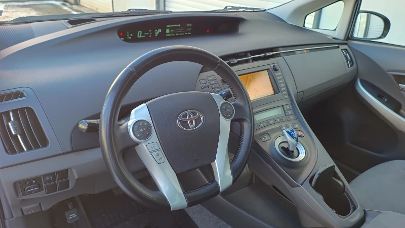 Toyota Prius Отлична ! Газова уредба !, снимка 12 - Автомобили и джипове - 48561105