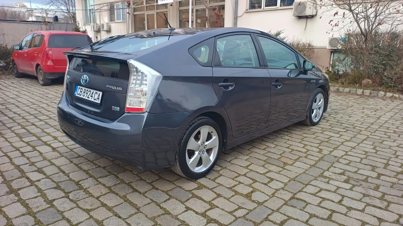 Toyota Prius Отлична ! Газова уредба !, снимка 5 - Автомобили и джипове - 48561105