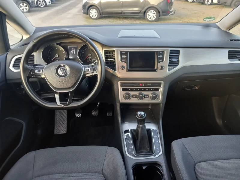 VW Sportsvan, снимка 17 - Автомобили и джипове - 49937816