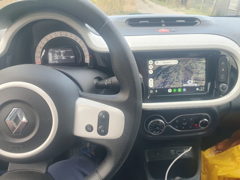 Renault Twingo 22KW батерия с гаранция до 2030г 2лв-200км, снимка 13 - Автомобили и джипове - 52048440