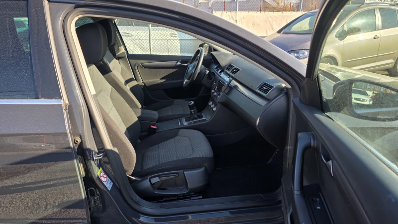 VW Passat 2.0-140кс-6ск, снимка 11 - Автомобили и джипове - 52854616