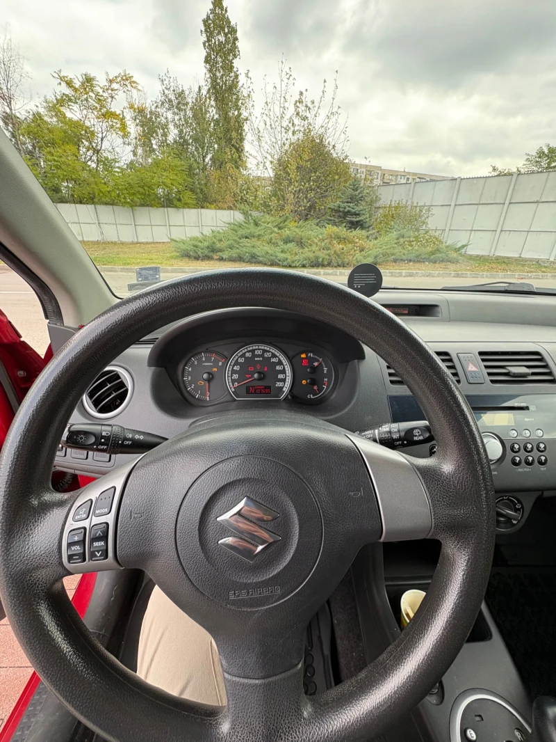 Suzuki Swift, снимка 10 - Автомобили и джипове - 52887921