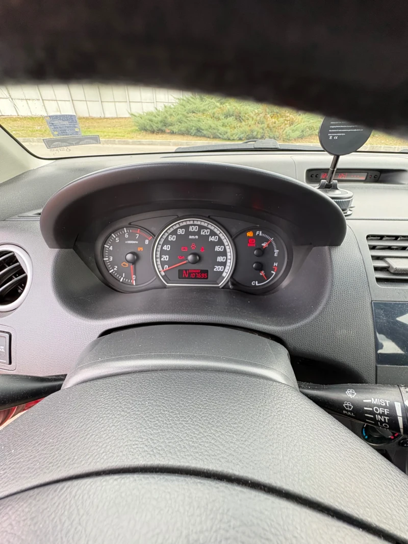 Suzuki Swift, снимка 12 - Автомобили и джипове - 52887921