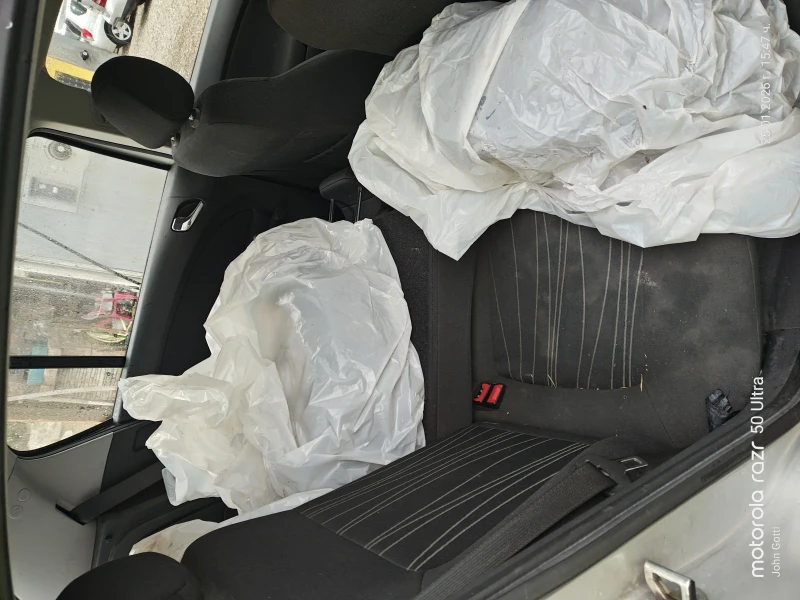 Opel Corsa 1.4i 90 k.c. 4 цилиндъра, климатик, 108000км. , снимка 12 - Автомобили и джипове - 53222150