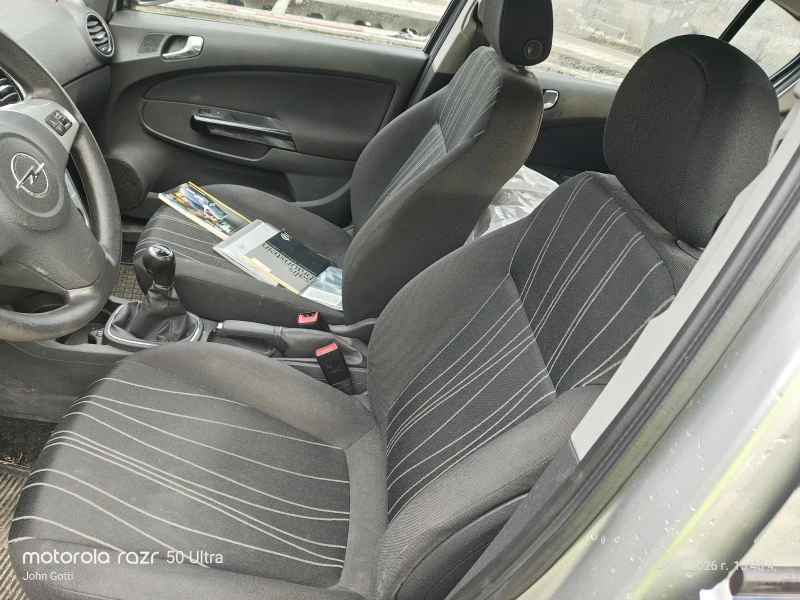 Opel Corsa 1.4i 90 k.c. 4 цилиндъра, климатик, 108000км. , снимка 11 - Автомобили и джипове - 53222150