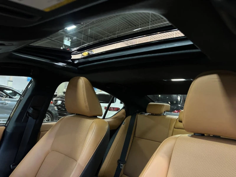 Lexus IS 300 Ultra Luxury* AWD* АвтоКредит* (ЦЕНА ДО БГ), снимка 16 - Автомобили и джипове - 53393190