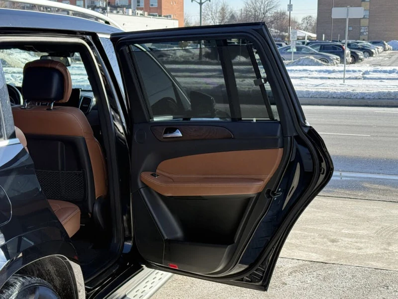 Mercedes-Benz GLS 450 4MATIC, снимка 15 - Автомобили и джипове - 53452087