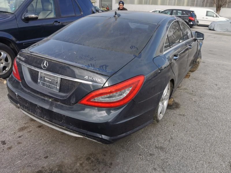 Mercedes-Benz CLS 500 На части 500 би турбо , снимка 6 - Автомобили и джипове - 47214712