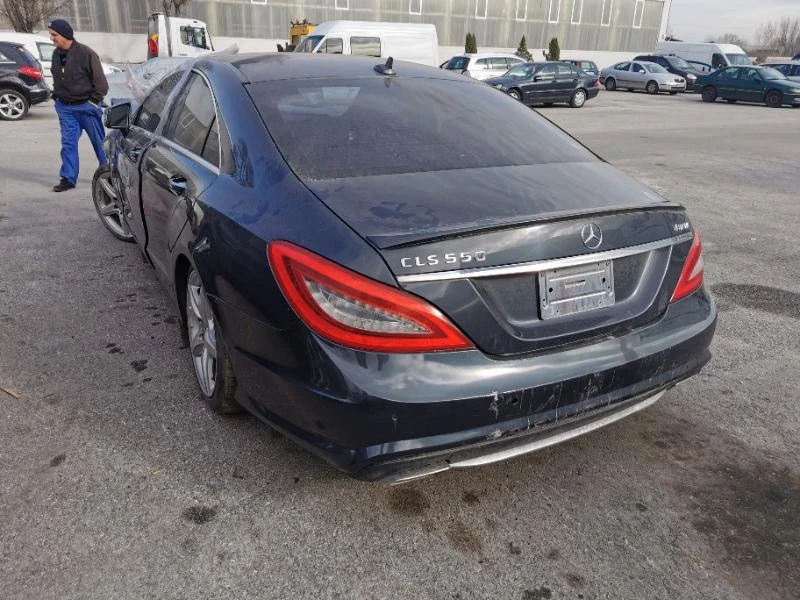 Mercedes-Benz CLS 500 На части 500 би турбо , снимка 4 - Автомобили и джипове - 47214712