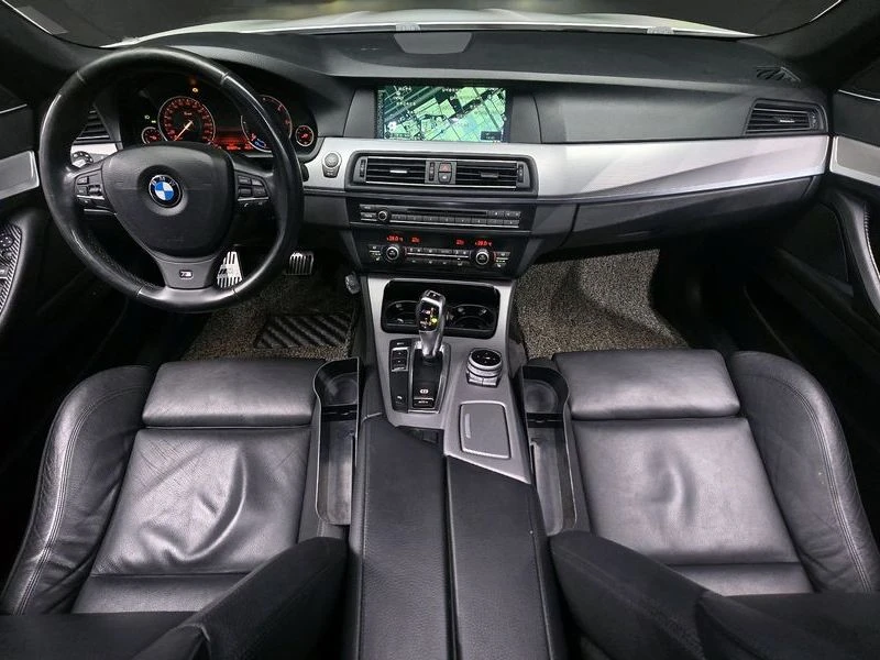 BMW 520 d M | КАМЕРА| HEAD UP| ПОДГРЕВ| ПАМЕТ| PANO, снимка 7 - Автомобили и джипове - 55747568
