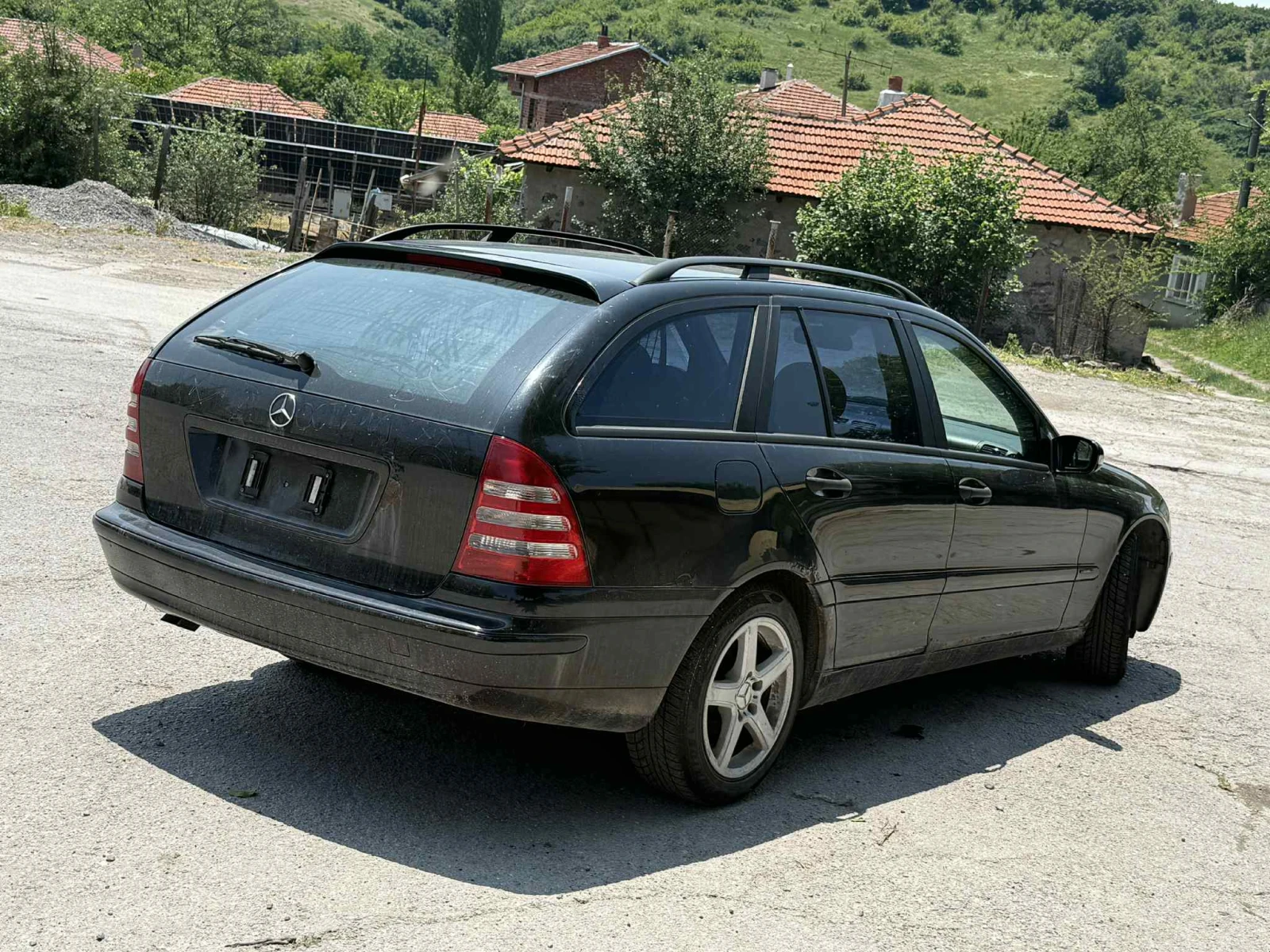 VW Touran 2.0 CDI 136 K.C - изображение 3