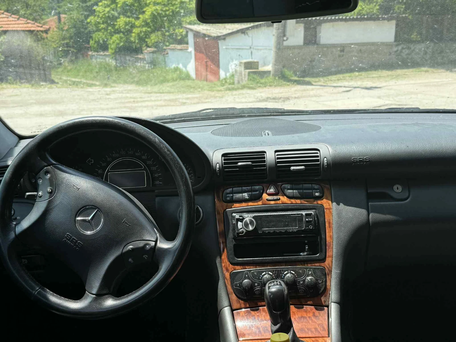 VW Touran 2.0 CDI 136 K.C - изображение 5