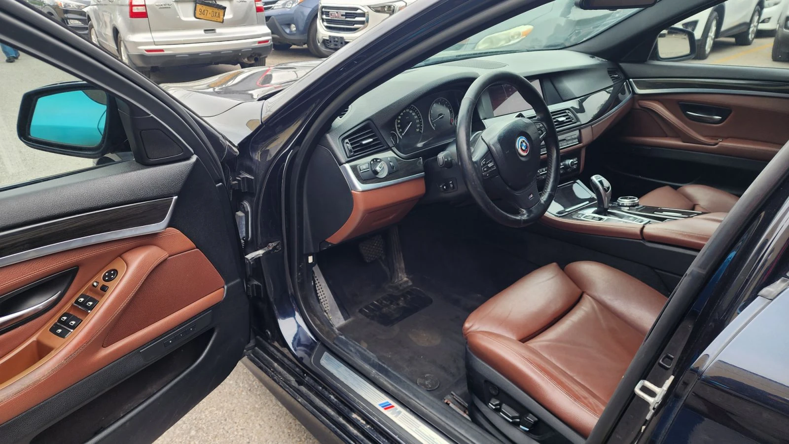 BMW 535 I * xDrive * CarFAX * Автокредит - изображение 9