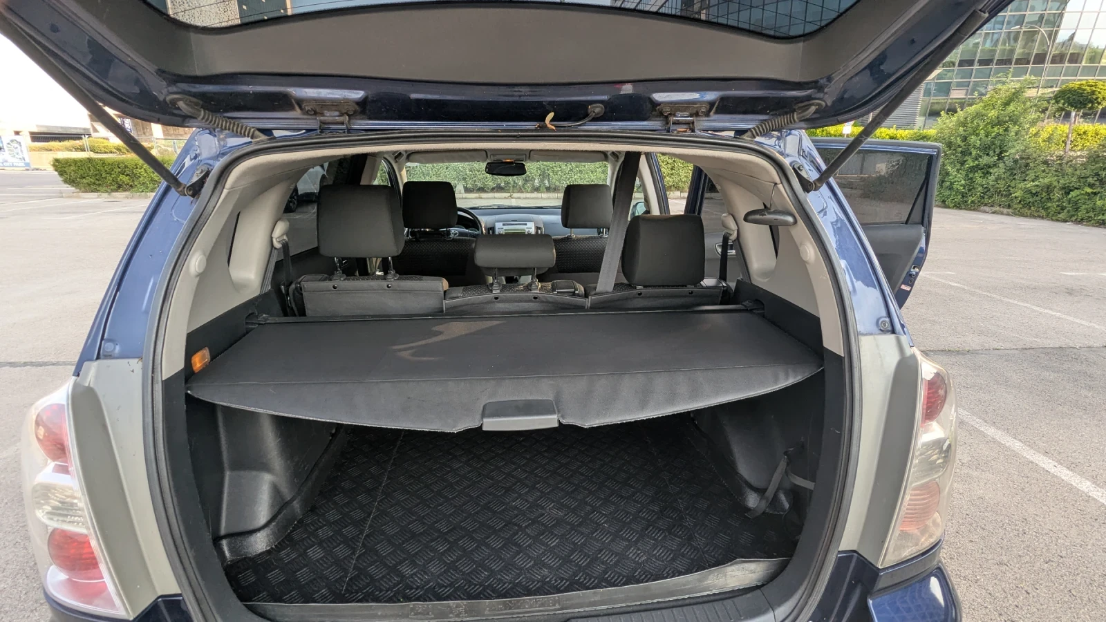 Toyota Corolla verso  - изображение 6