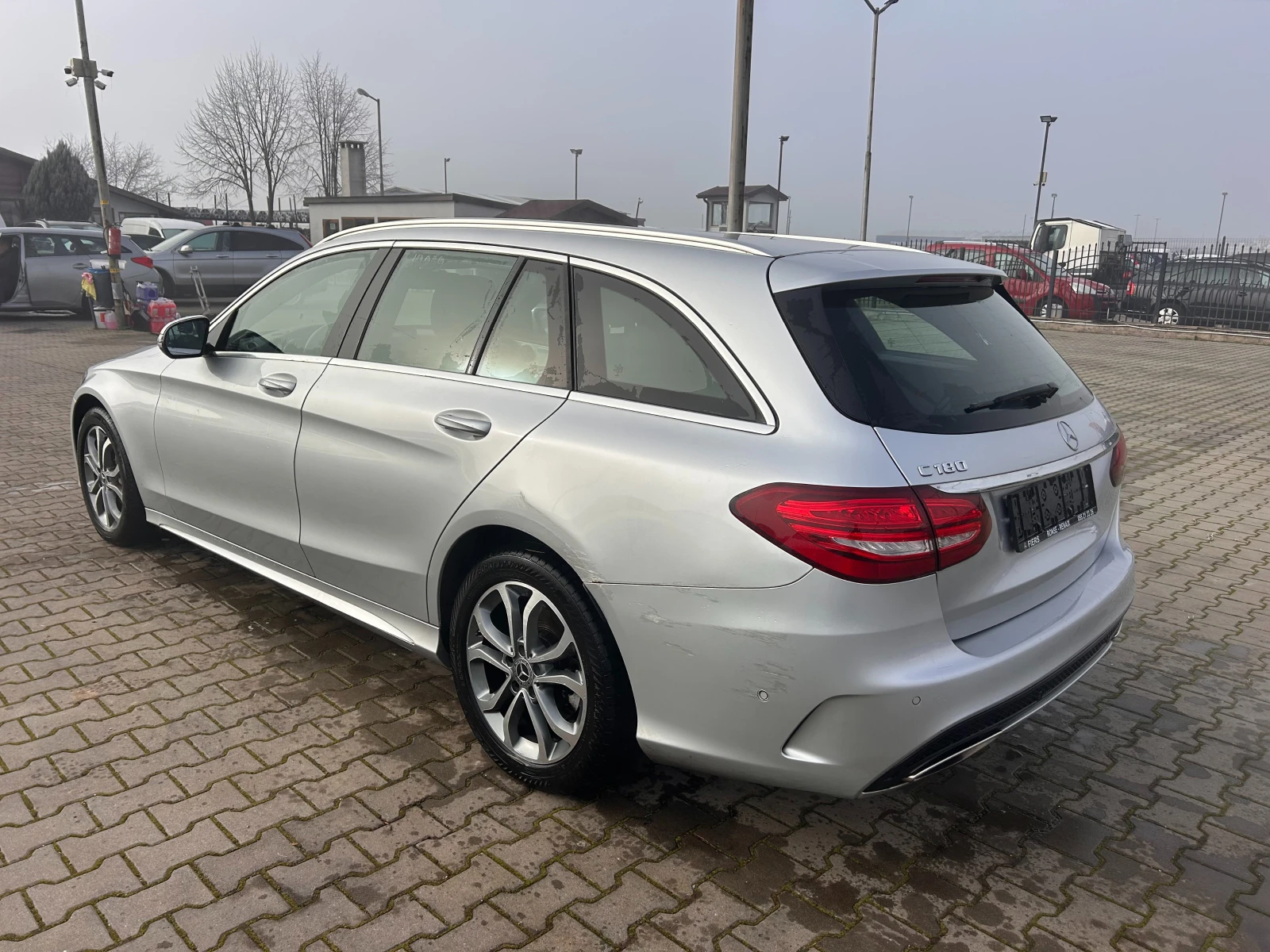 Mercedes-Benz C 180 CGI AMG LINE KOJA/NAVI EURO 6 - изображение 8