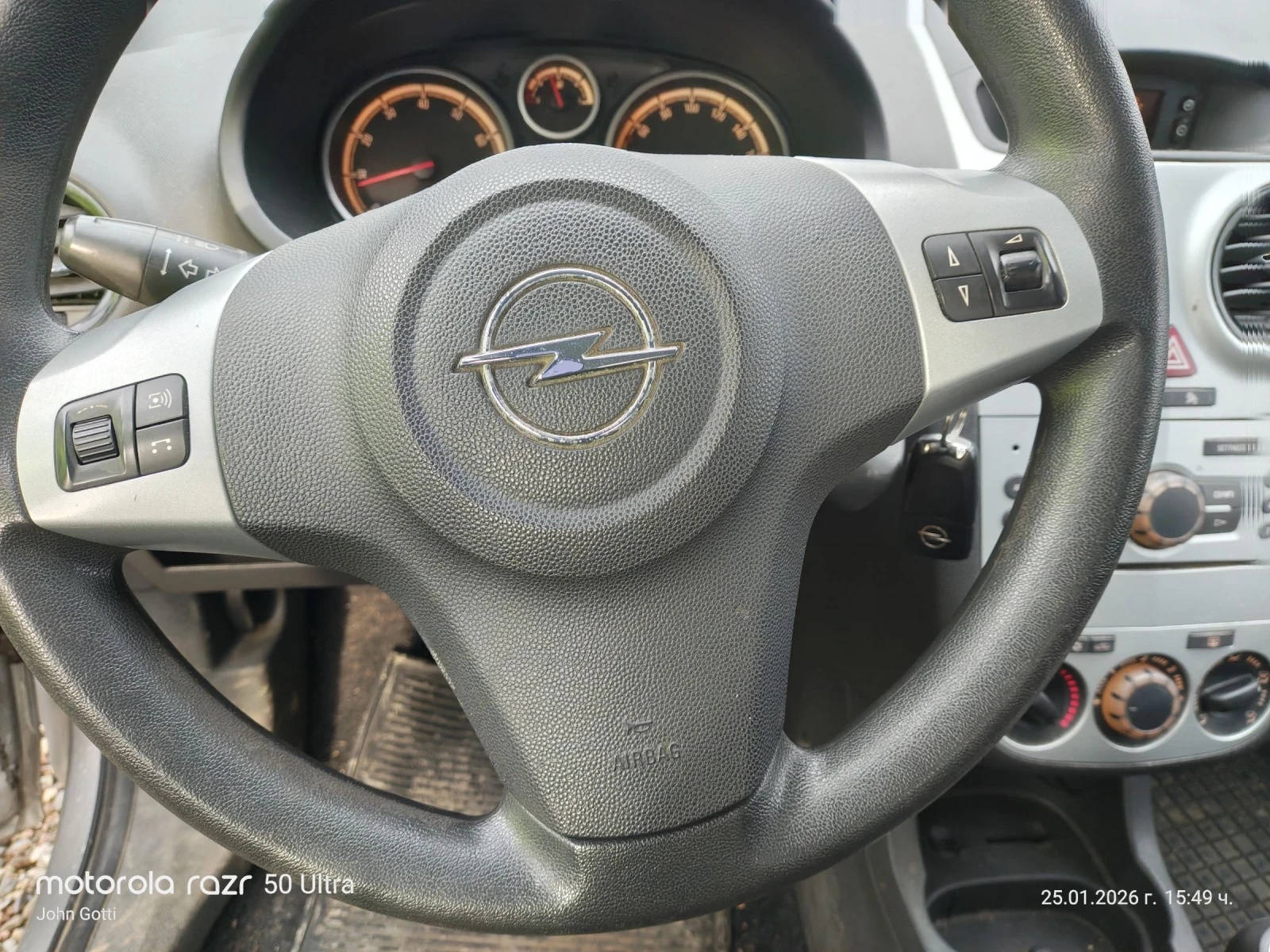 Opel Corsa 1.4i 90 k.c. 4 цилиндъра, климатик, 108000км.  - изображение 7