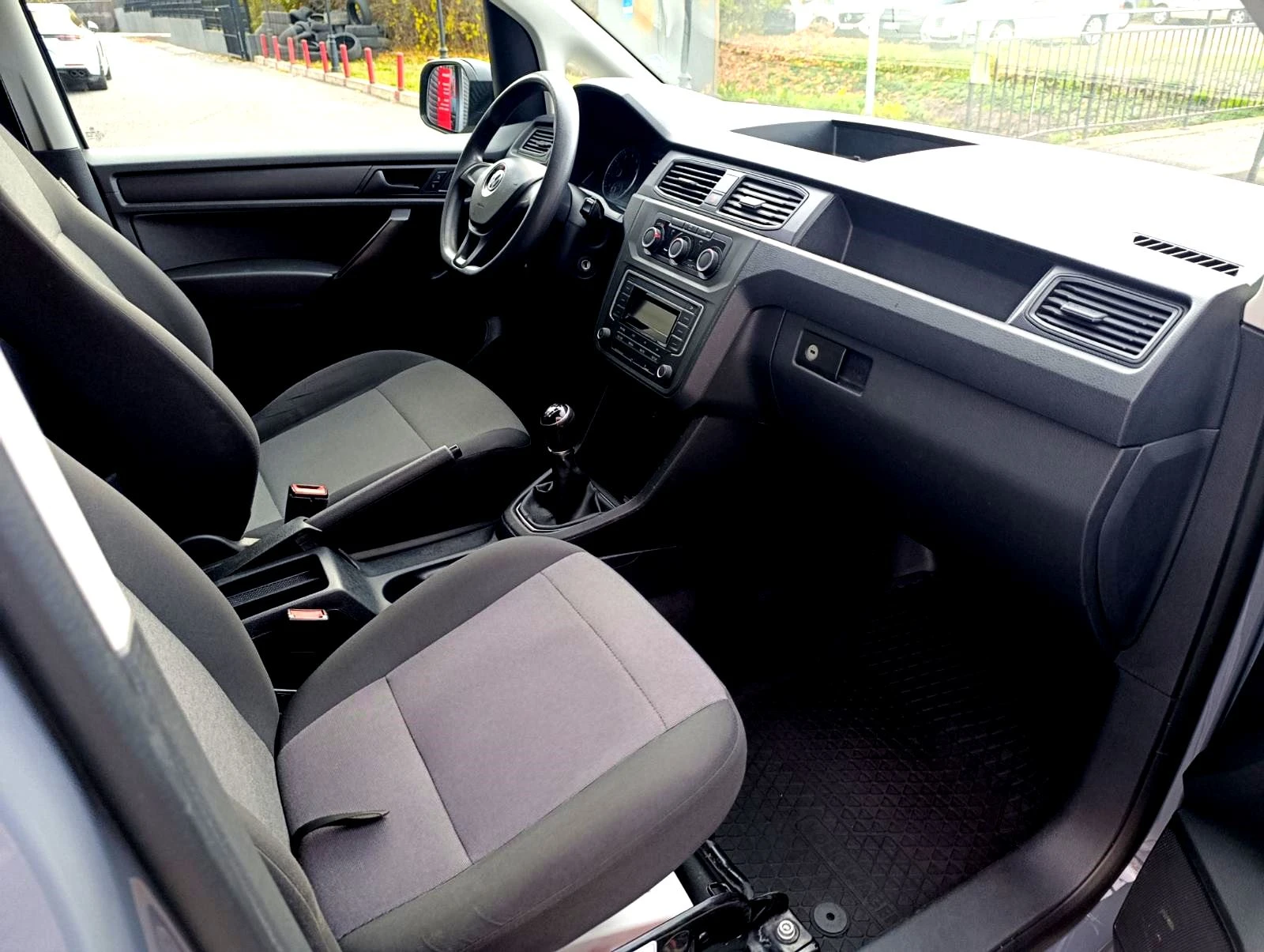 VW Caddy 1.4 CNG Cargo Maxi Заводски Метан! - изображение 10