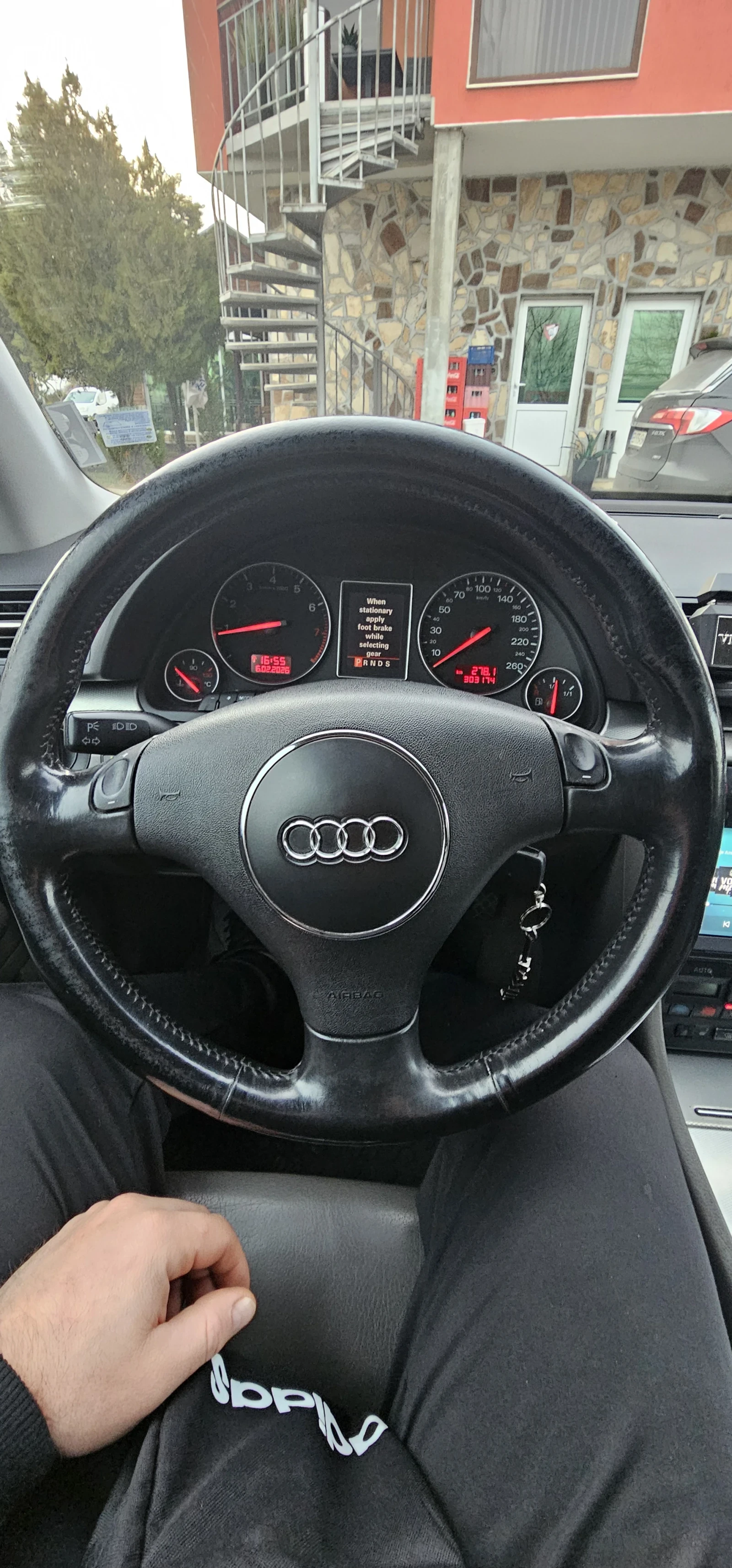 Audi A4  - изображение 10