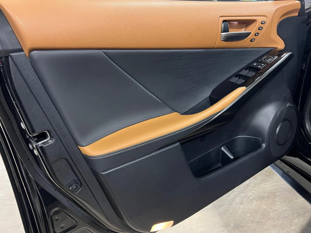 Lexus IS 300 Ultra Luxury* AWD* ����������* (���� �� ��) | Mobile.bg � ����������� 13