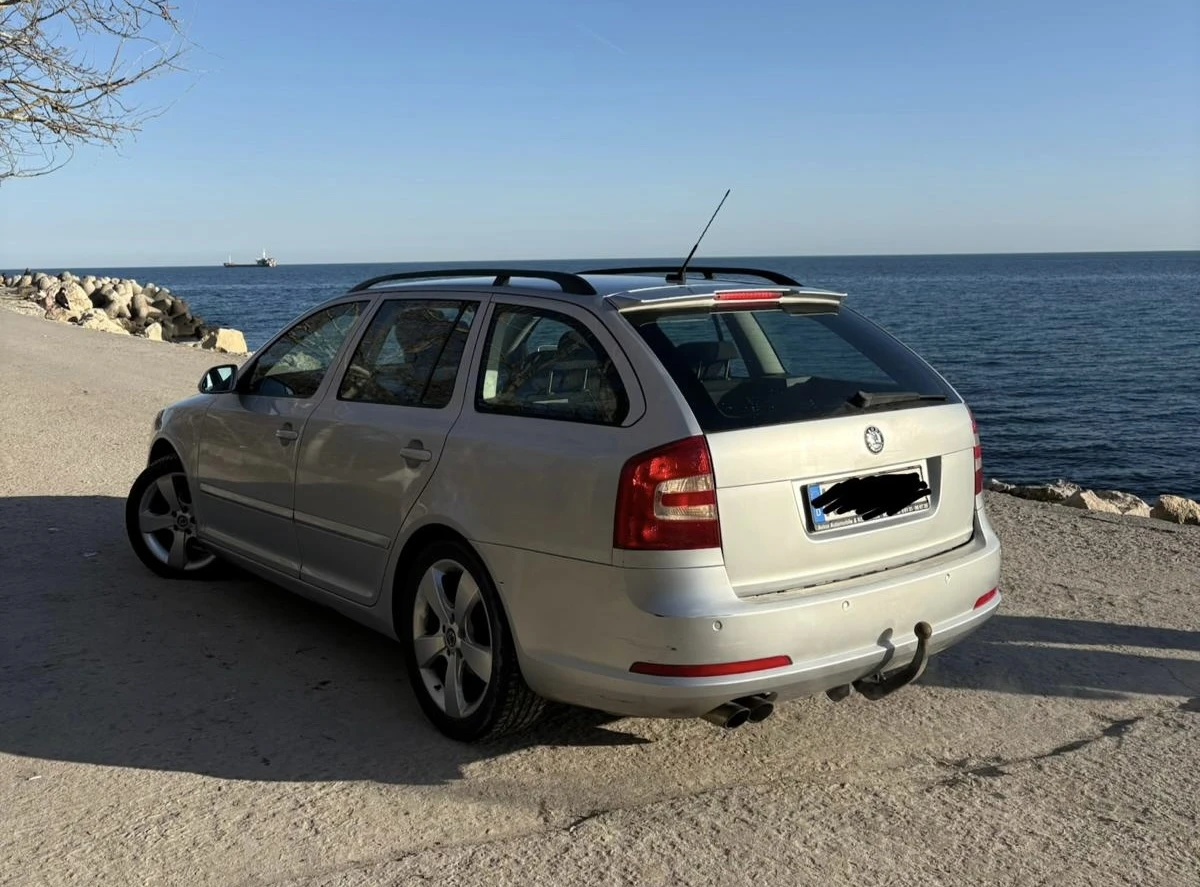 Skoda Octavia  2 Combi(1Z), снимка 2 - Автомобили и джипове - 53770031
