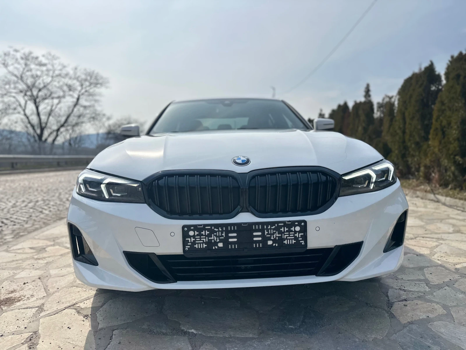 BMW 330 2.0 twin power turbo, снимка 3 - Автомобили и джипове - 53774136