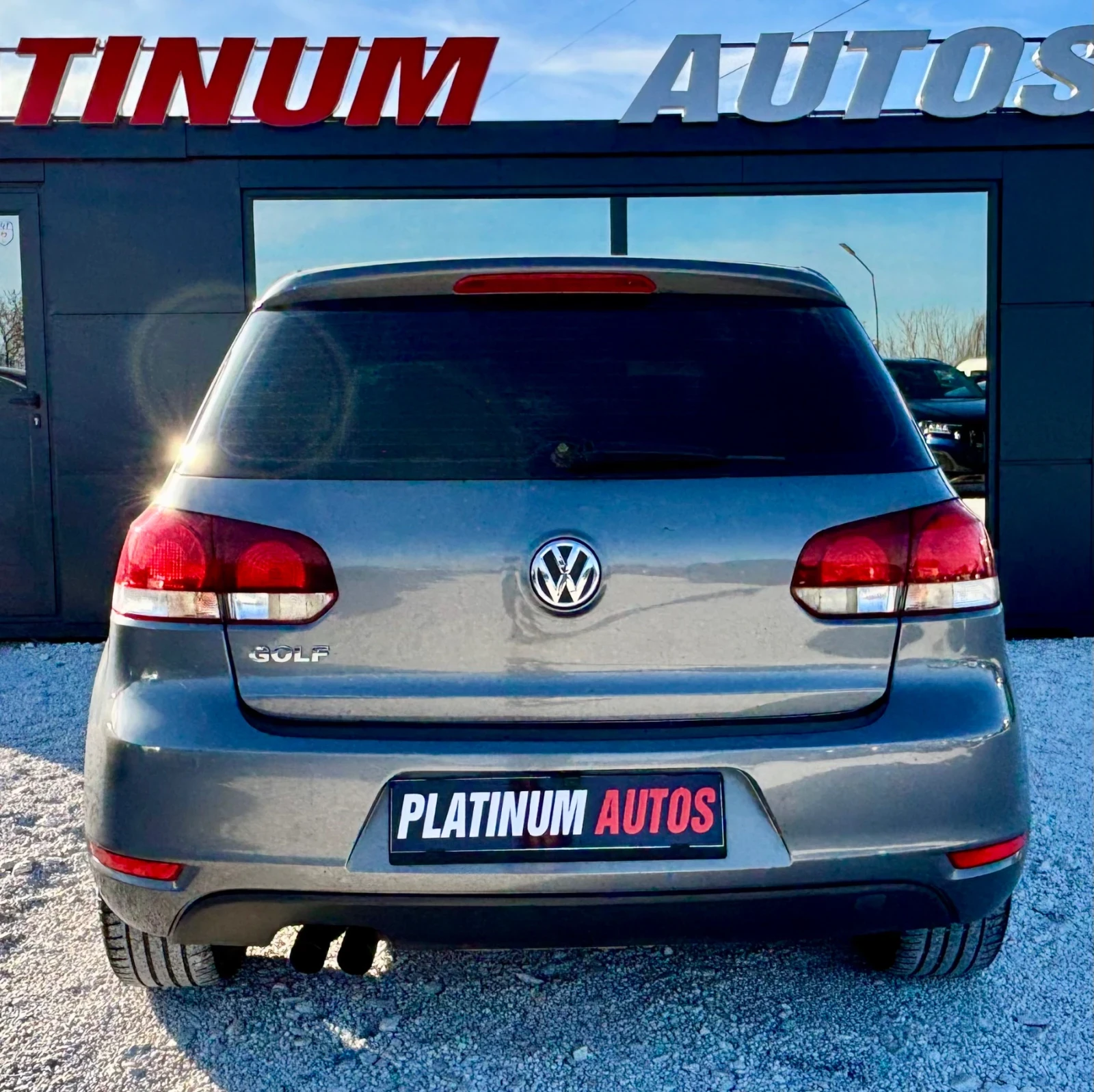 VW Golf 2.5I/ГАЗ/НАВИГАЦИЯ/АВТОПИЛОТ/АЛКАНТАРА/КАМЕРА, снимка 4 - Автомобили и джипове - 53778034