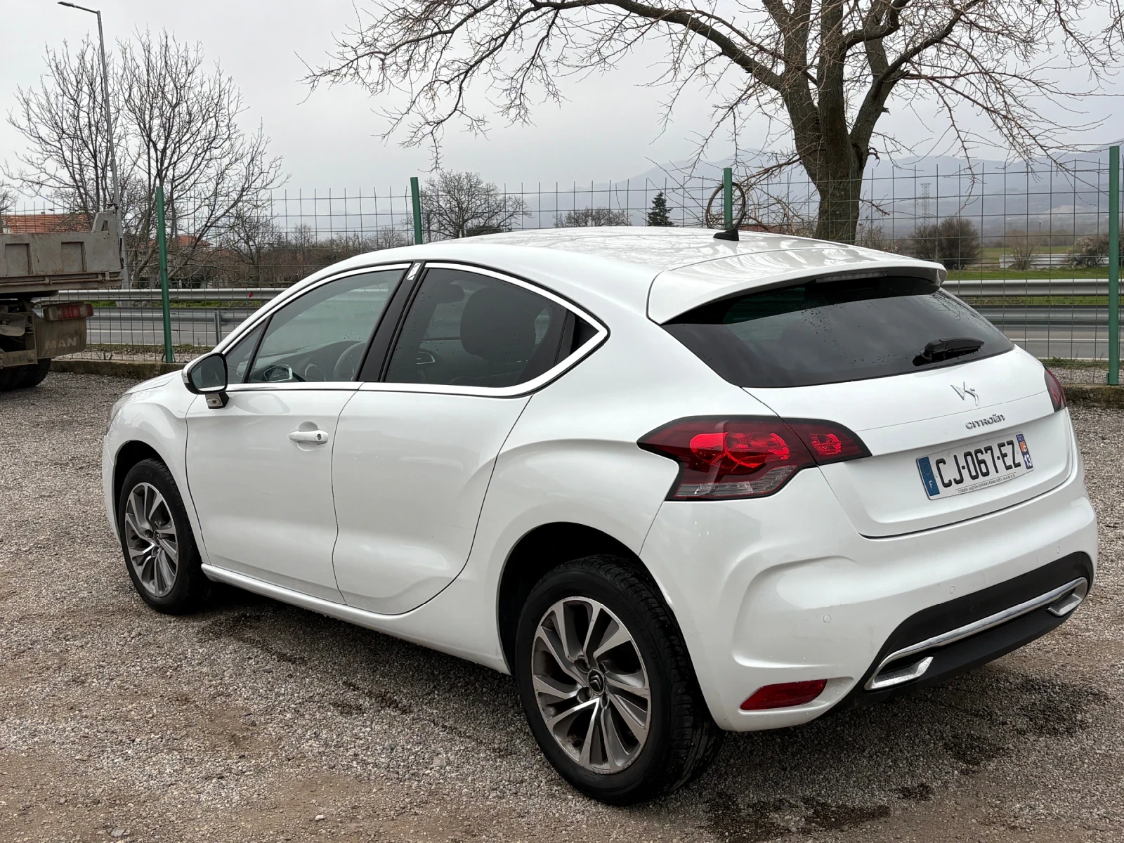 Citroen DS4, снимка 6 - Автомобили и джипове - 53895574
