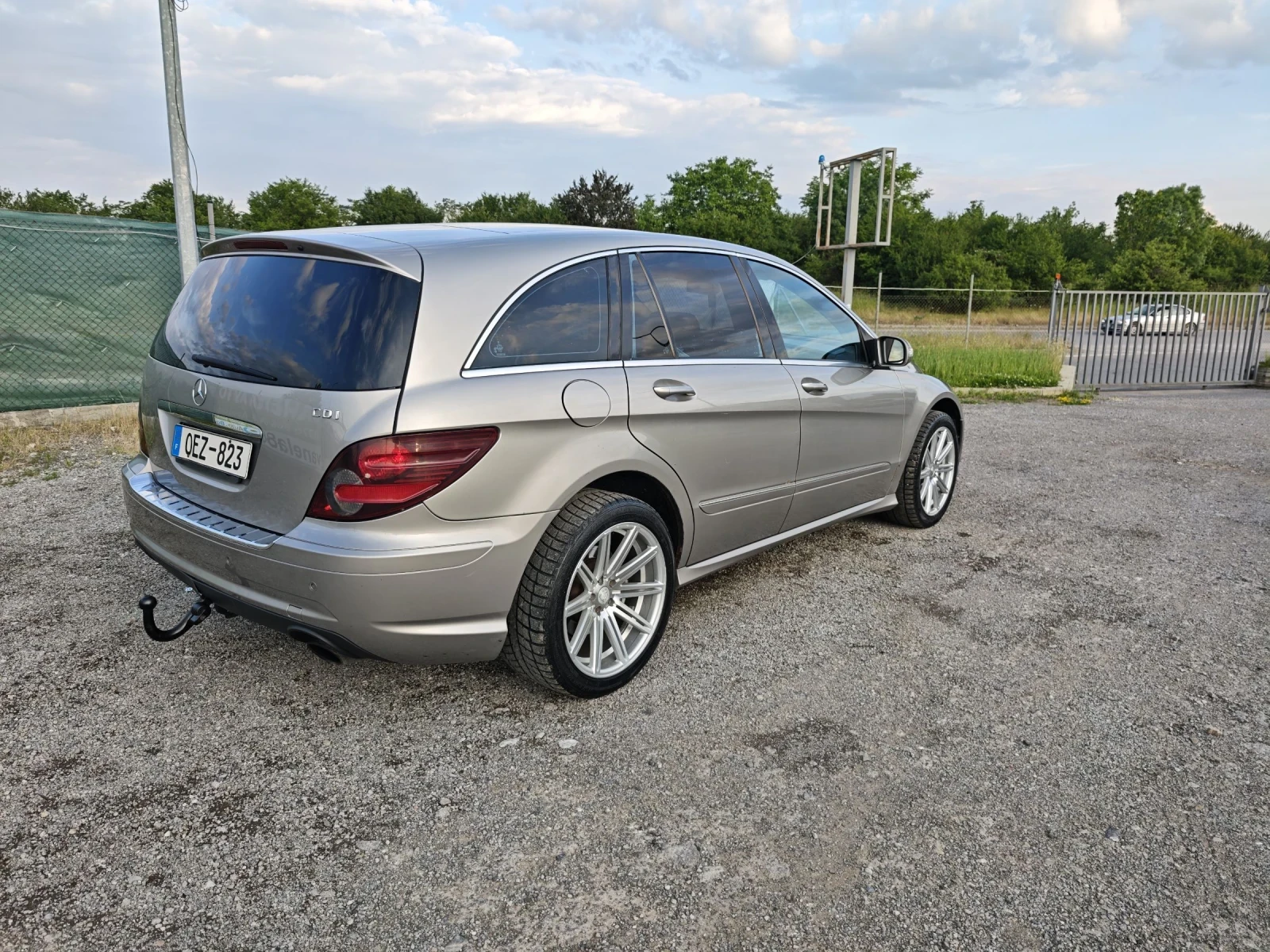 Mercedes-Benz R 350 AMG TV FULL, снимка 5 - Автомобили и джипове - 53916314