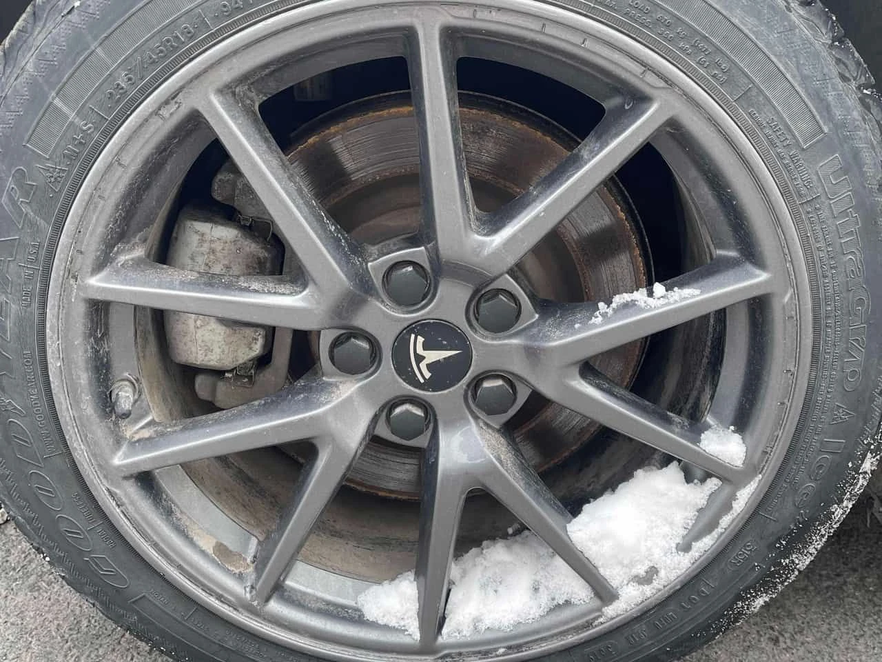 Tesla Model 3  Standard Range , Втори Чифт Гуми , снимка 7 - Автомобили и джипове - 53996788