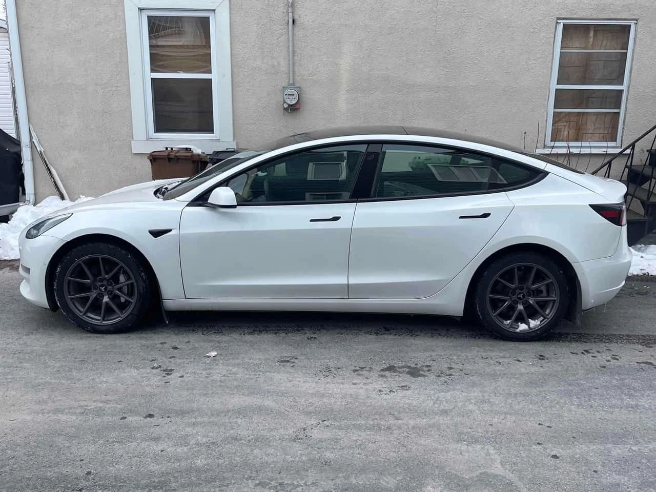 Tesla Model 3  Standard Range , Втори Чифт Гуми , снимка 2 - Автомобили и джипове - 53996788