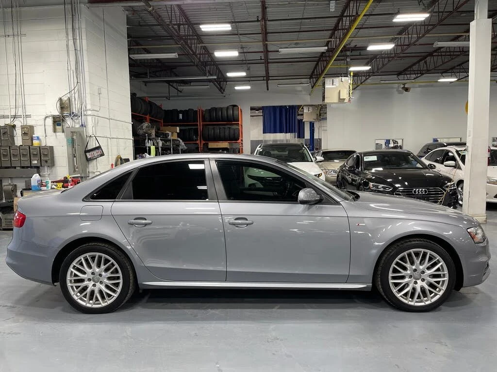 Audi A4 2.0T* Komfort Plus* АвтоКредит* (ЦЕНА ДО БГ), снимка 6 - Автомобили и джипове - 54001198