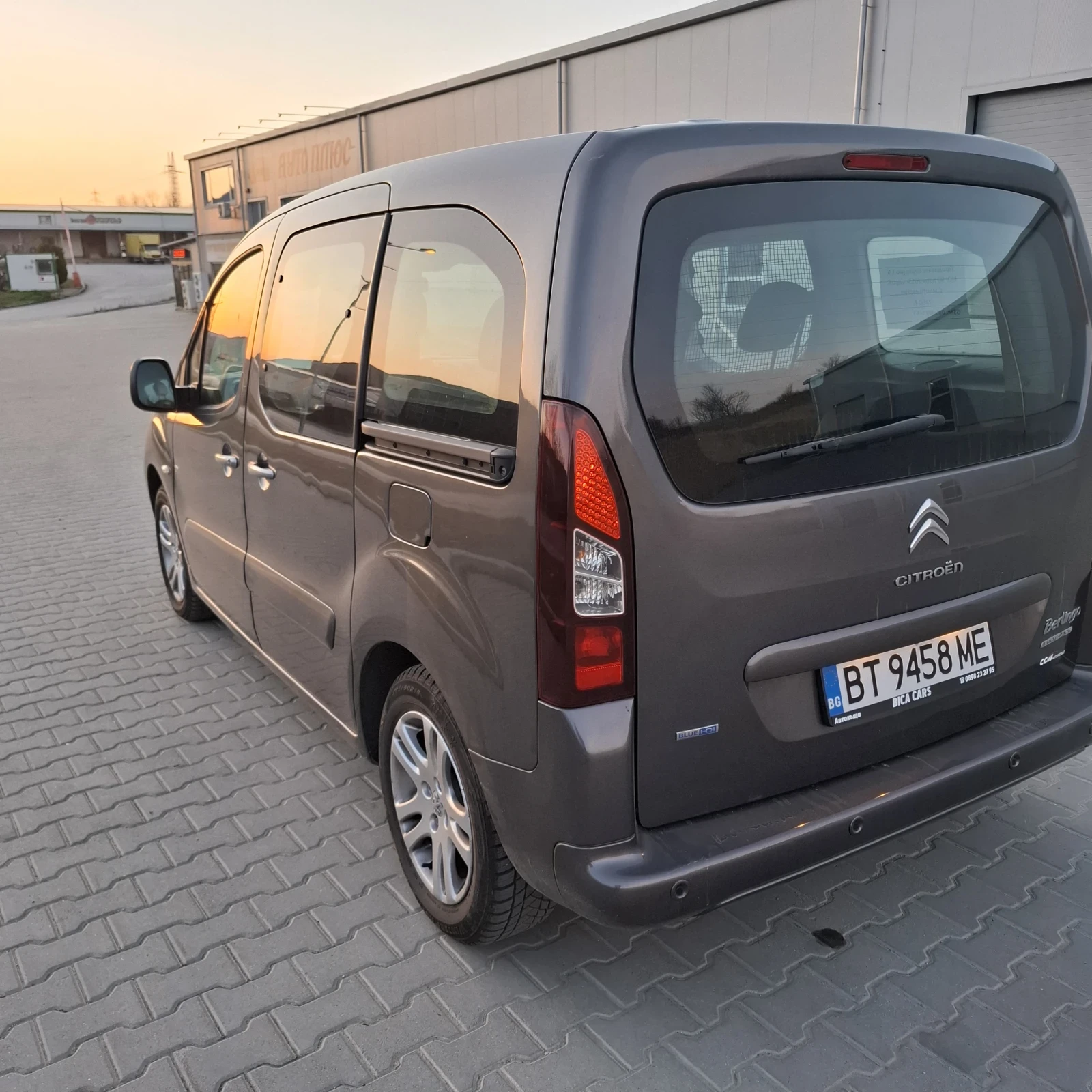 Citroen Berlingo, снимка 2 - Автомобили и джипове - 54169322