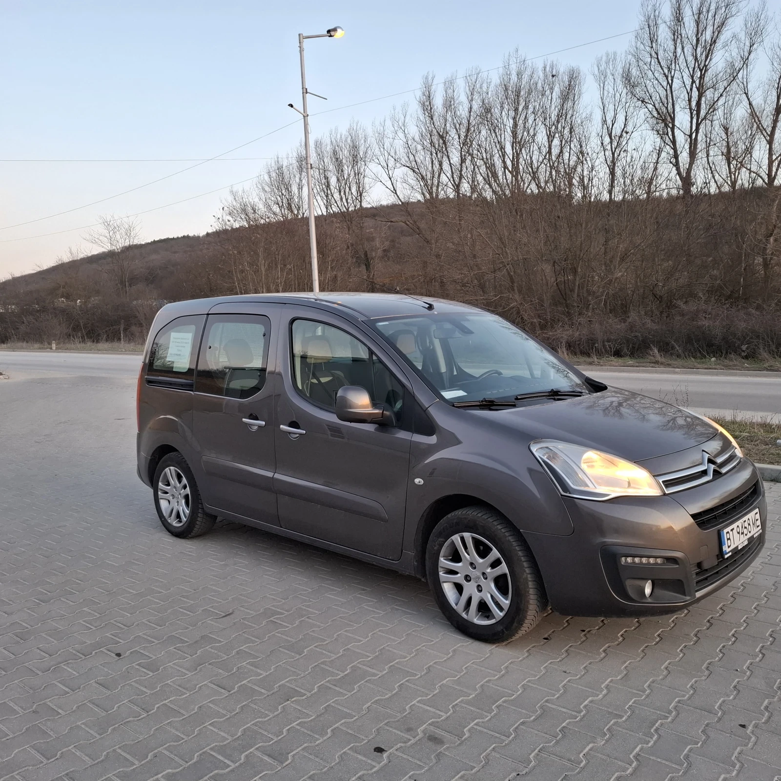 Citroen Berlingo, снимка 3 - Автомобили и джипове - 54169322