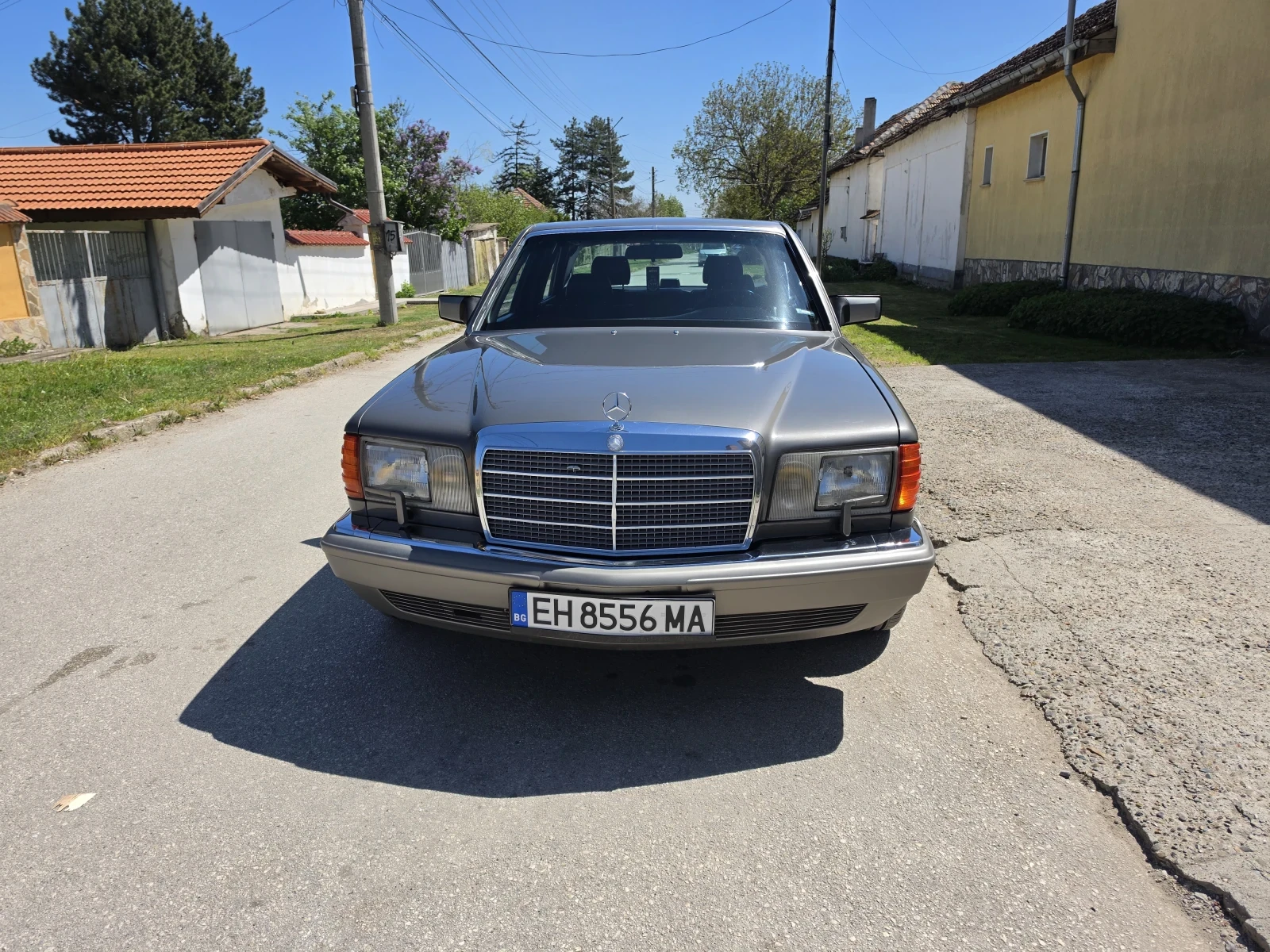 Mercedes-Benz 560 SEL, снимка 2 - Автомобили и джипове - 54319114
