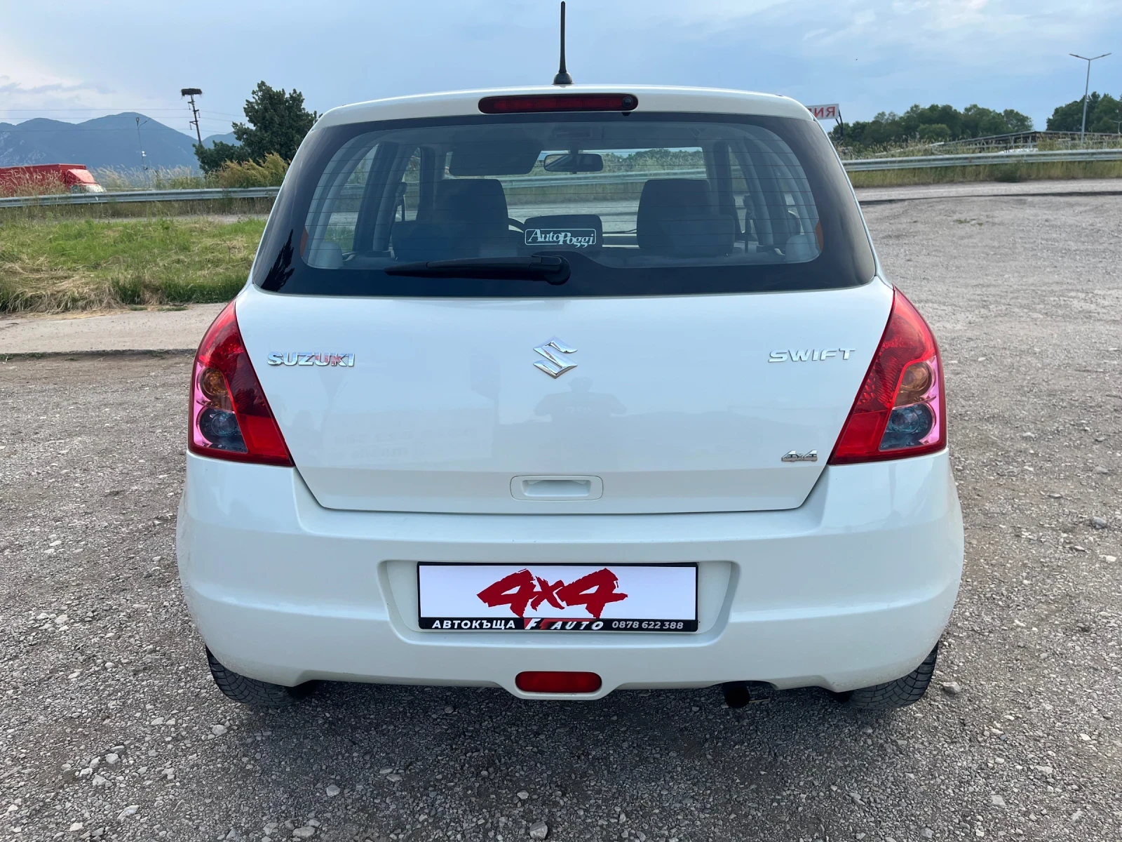 Suzuki Swift 1.3i-90-4x4-FEIS-ITALIA, снимка 10 - Автомобили и джипове - 54745583