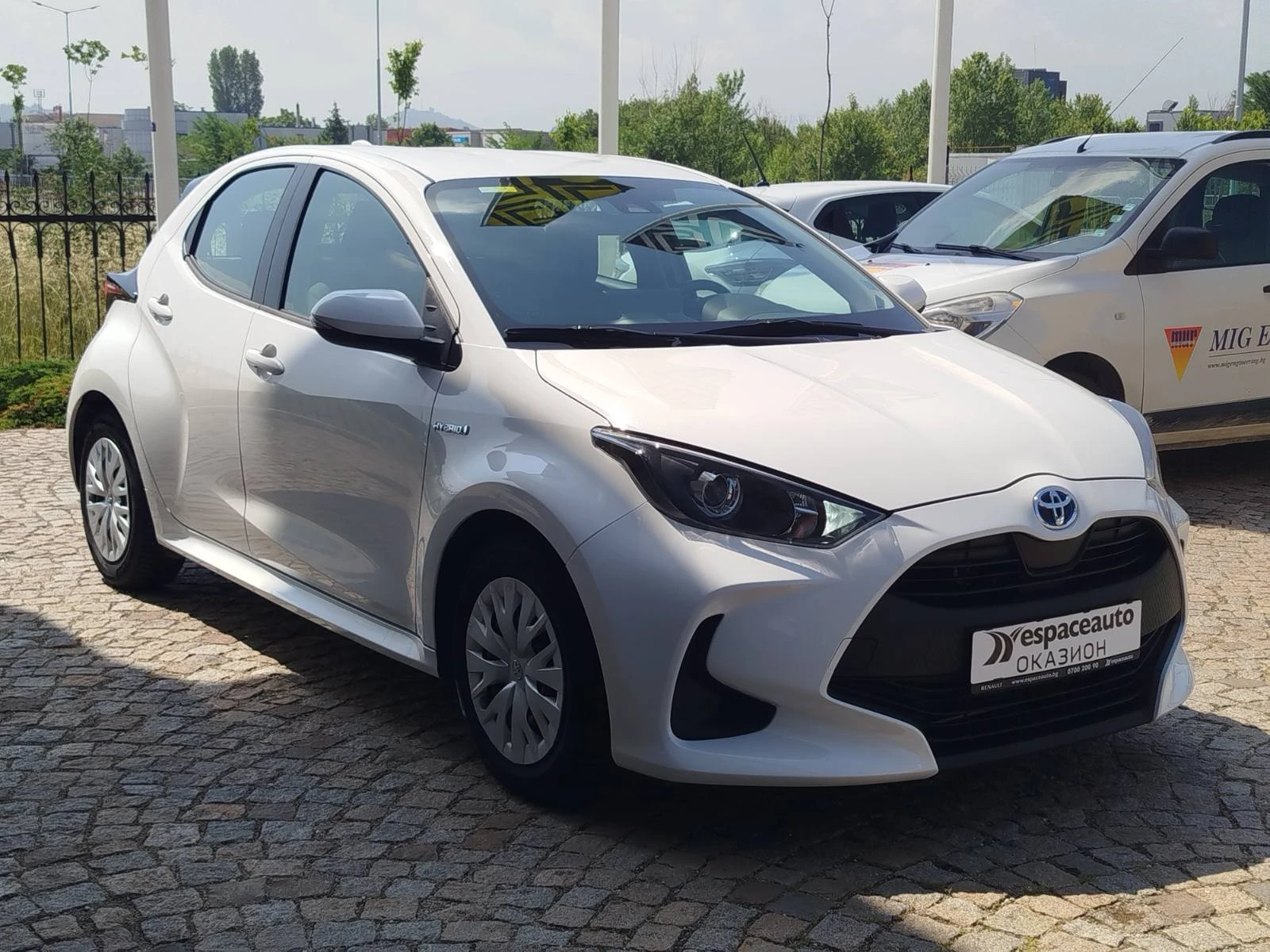 Toyota Yaris Hybird / 1.5 / 116 к.с. / e-CVT, снимка 3 - Автомобили и джипове - 54760754