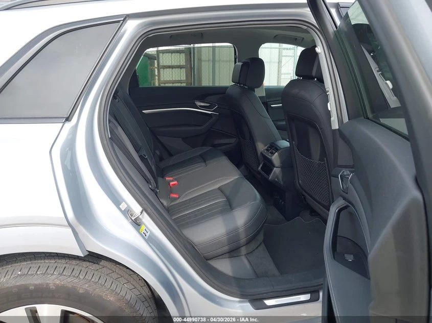 Audi E-Tron Premium Quattro, снимка 5 - Автомобили и джипове - 55097370