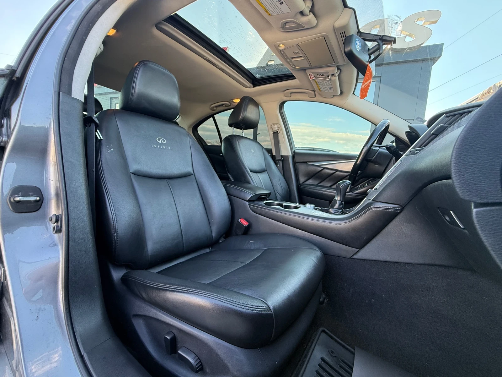 Infiniti Q50 ГАЗ-бензин* 4х4* КАСКО* , снимка 15 - Автомобили и джипове - 55224630