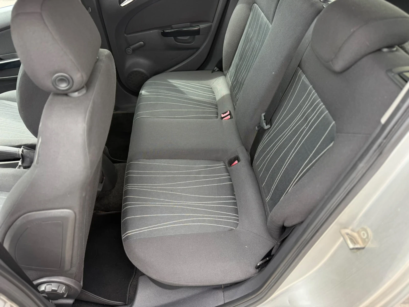 Opel Corsa 1.2, снимка 3 - Автомобили и джипове - 55400259
