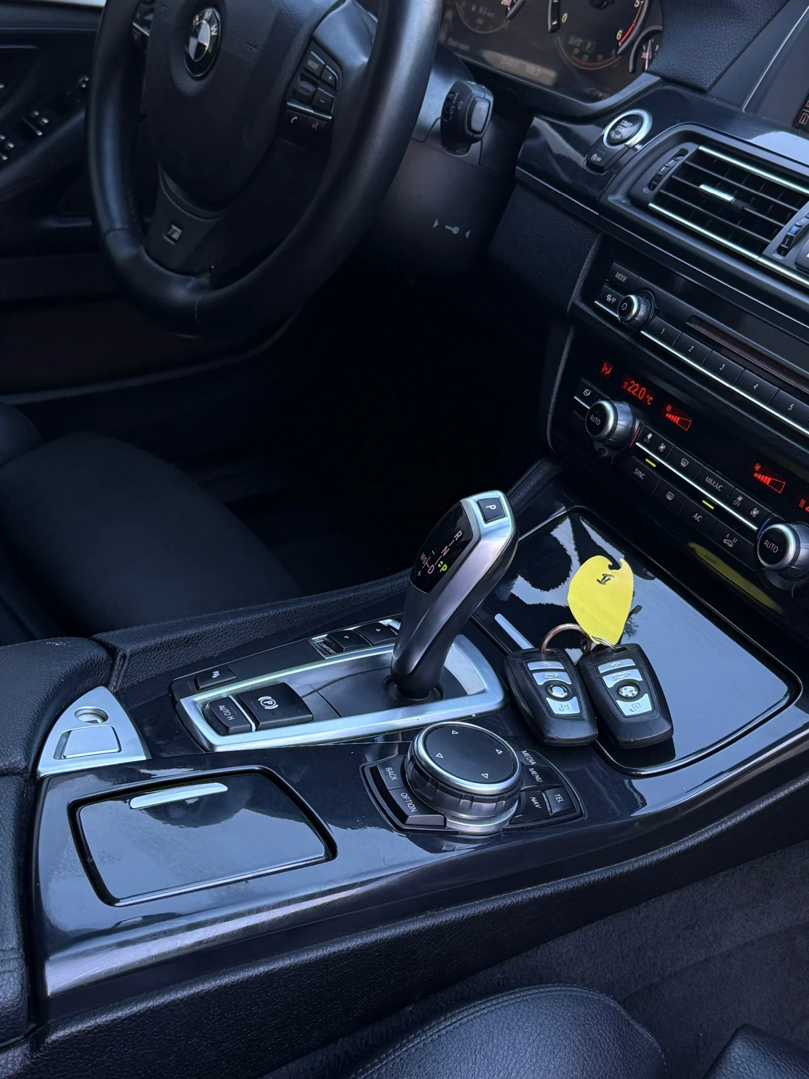 BMW 520 2.0* 190кс* Face* , снимка 15 - Автомобили и джипове - 55607145