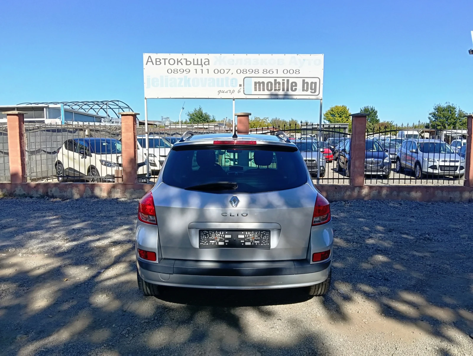 Renault Clio 1.2i 75 ps., снимка 5 - Автомобили и джипове - 56022813