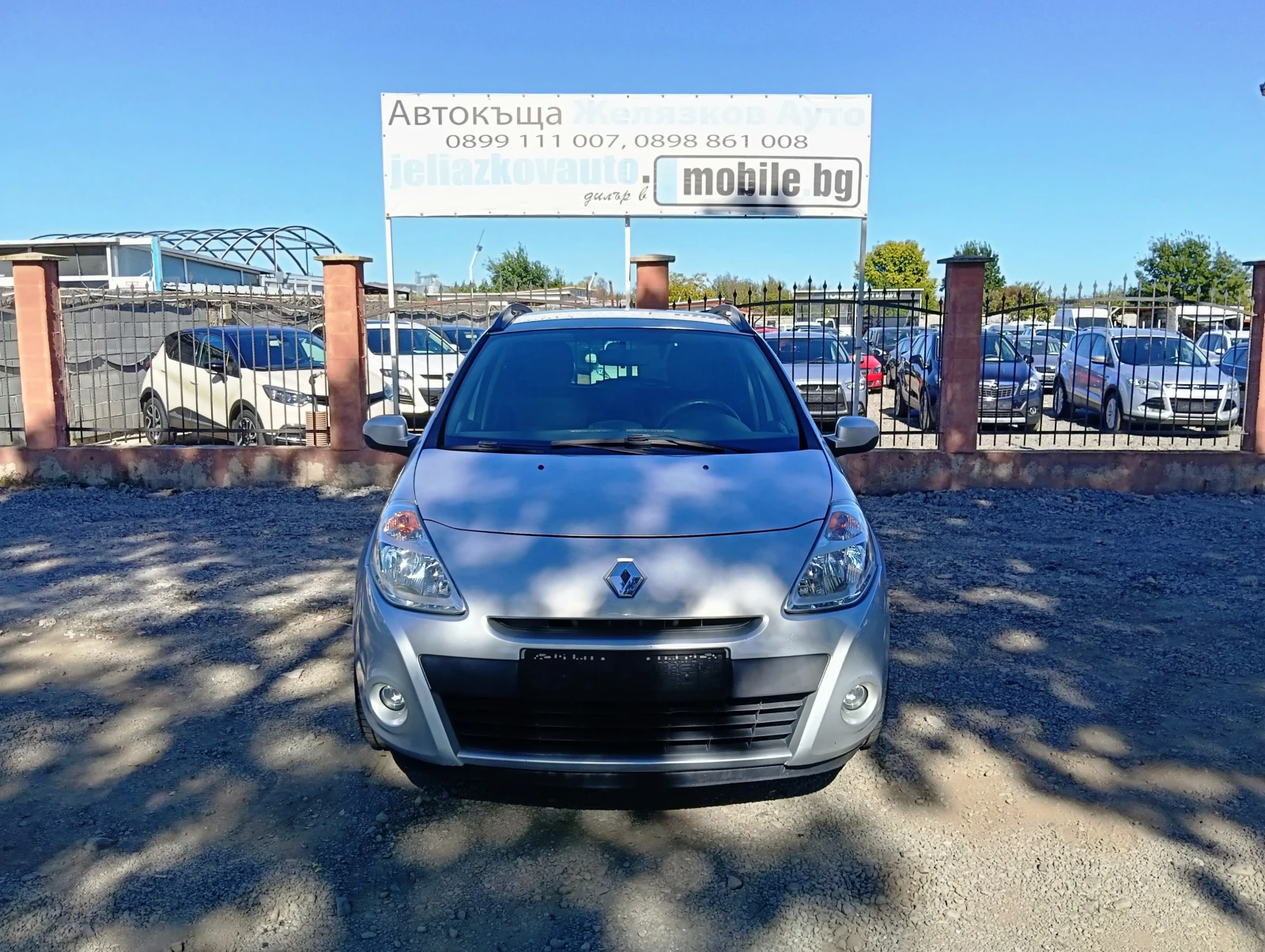 Renault Clio 1.2i 75 ps., снимка 2 - Автомобили и джипове - 56022813