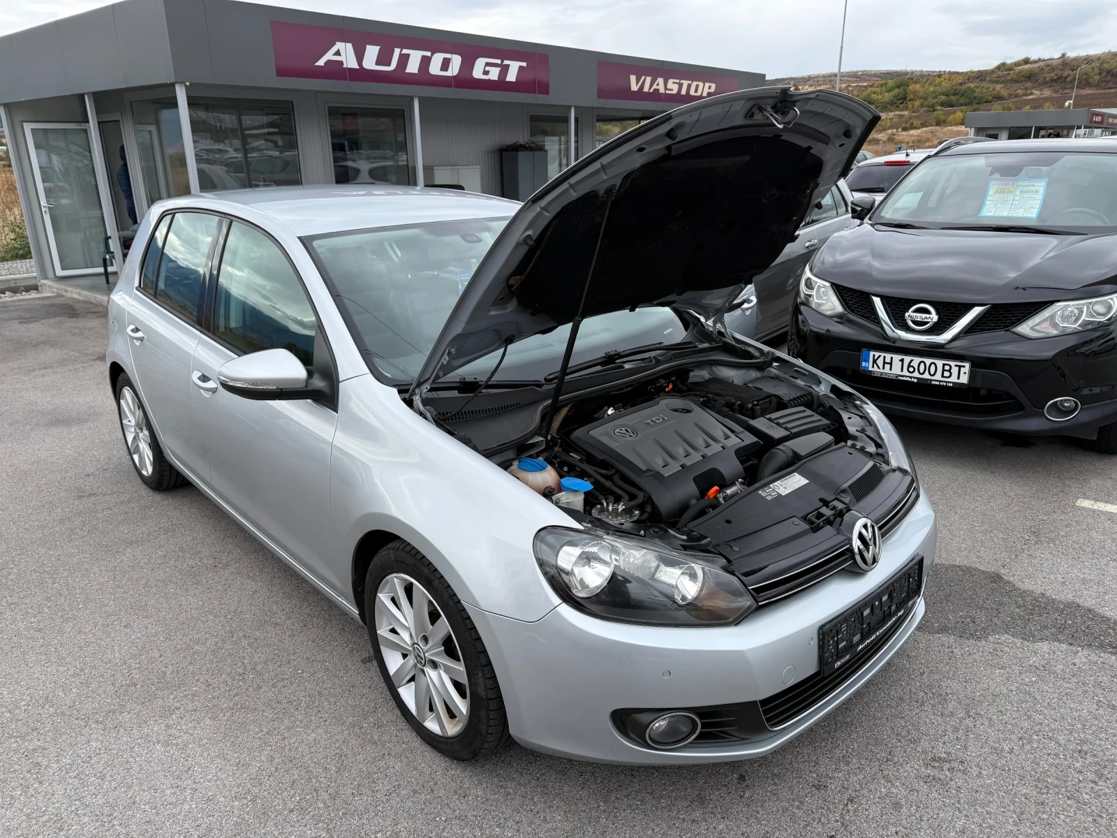 VW Golf 2.0 TDI Highline 4-Motion, снимка 9 - Автомобили и джипове - 56495760