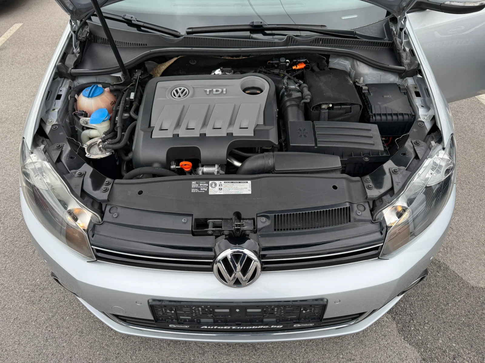 VW Golf 2.0 TDI Highline 4-Motion, снимка 8 - Автомобили и джипове - 56495760