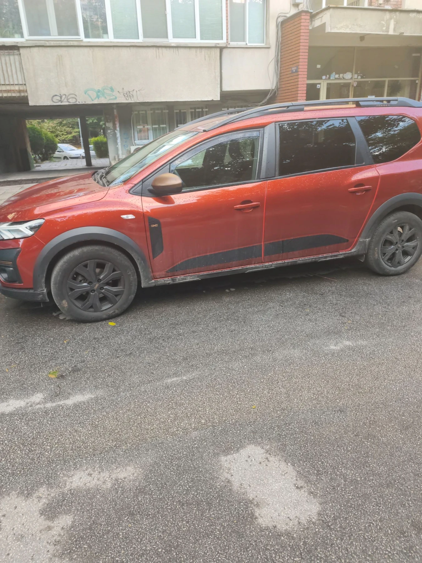Dacia Jogger, снимка 4 - Автомобили и джипове - 56534537